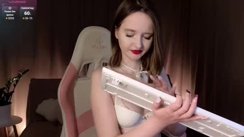 meliamorgan online show from 10-23-25, 08:40