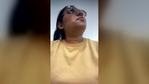 Snapshot of melie_me chatting on 03-27-26, 10:37 MELIE online show from 03-27-26, 10:37