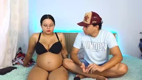 Meli And Sebas online show from 11-20-25, 05:45