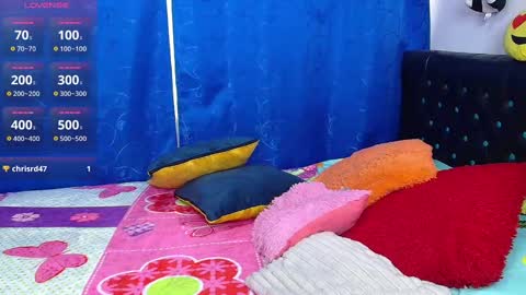 Snapshot of melika_sweet chatting on 10-23-25, 05:55 eli online show from 10-23-25, 05:55