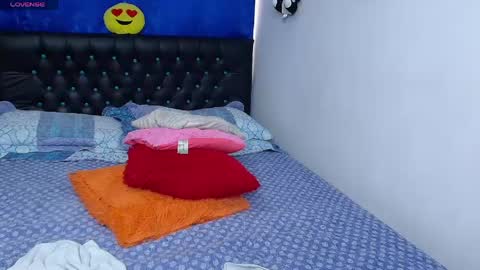 Snapshot of melika_sweet chatting on 05-04-26, 05:09 eli online show from 05-04-26, 05:09