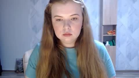 Melina online show from 11-19-25, 07:58