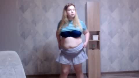 Snapshot of melina_beauty chatting on 06-24-26, 12:20 Melina online show from 06-24-26, 12:20