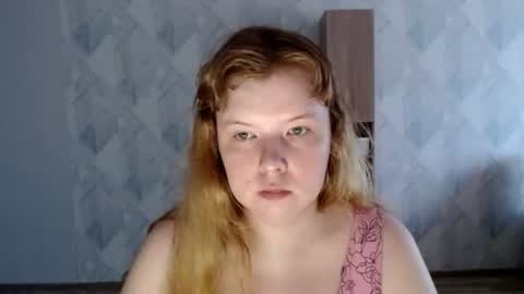 Snapshot of melina_beauty chatting on 07-16-26, 08:31 Melina online show from 07-16-26, 08:31