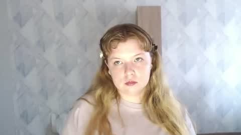 Snapshot of melina_beauty chatting on 08-03-26, 04:00 Melina online show from 08-03-26, 04:00