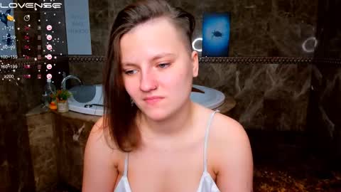 Melinda online show from 11-23-25, 01:05