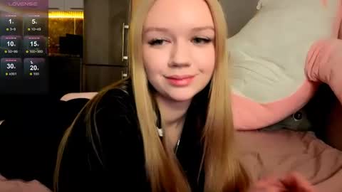 Snapshot of meliss_ss chatting on 06-21-26, 08:11 Mel or Lissa 3 Welcome here online show from 06-21-26, 08:11
