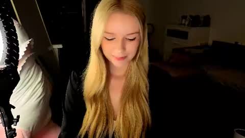 Snapshot of meliss_ss chatting on 07-26-26, 09:21 Mel or Lissa 3 Welcome here online show from 07-26-26, 09:21
