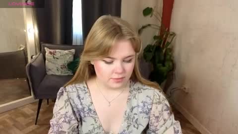 Sophia online show from 05-18-26, 07:58