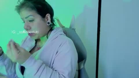 Snapshot of melissa_adamsxxx chatting on 07-08-26, 11:26 Lissa online show from 07-08-26, 11:26