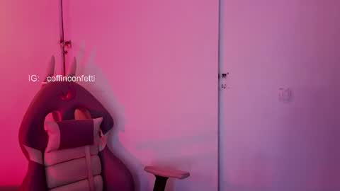Snapshot of melissa_adamsxxx chatting on 07-16-26, 11:27 Lissa online show from 07-16-26, 11:27