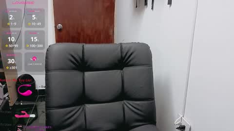 Melissas Corner online show from 11-24-25, 07:02