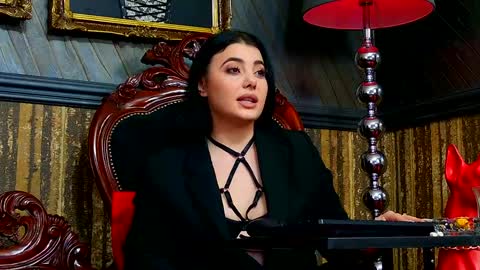 Melissa online show from 12-08-24, 01:25