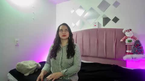 MELISSA online show from 12-17-24, 03:50