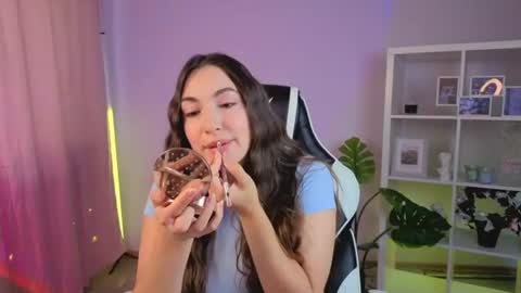 Melissa online show from 07-12-26, 10:17
