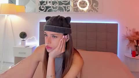 Snapshot of melissacrayzy chatting on 06-09-26, 05:30 MelissaCrayzy online show from 06-09-26, 05:30