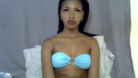 Snapshot of melissah_hot chatting on 04-18-26, 07:23 melissah_hot online show from 04-18-26, 07:23