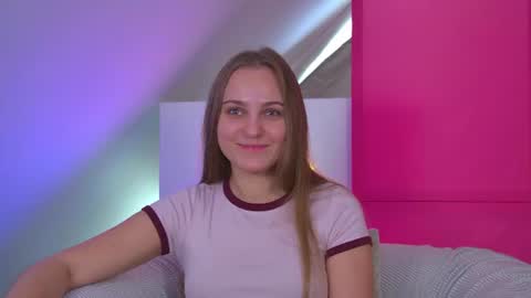 Snapshot of melissamelrey chatting on 07-16-26, 08:20 MelissaBerry online show from 07-16-26, 08:20