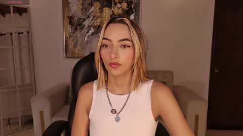 Snapshot of melissamoore_ chatting on 06-08-26, 10:26 Call me Meli online show from 06-08-26, 10:26