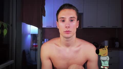 Snapshot of mell0wme chatting on 12-08-24, 11:08 Mello online show from 12-08-24, 11:08