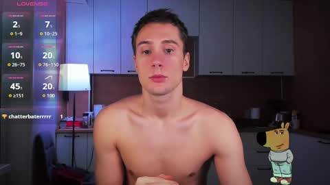 Snapshot of mell0wme chatting on 12-17-24, 08:54 Mello online show from 12-17-24, 08:54