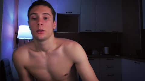 Snapshot of mell0wme chatting on 12-25-24, 01:10 Mello online show from 12-25-24, 01:10