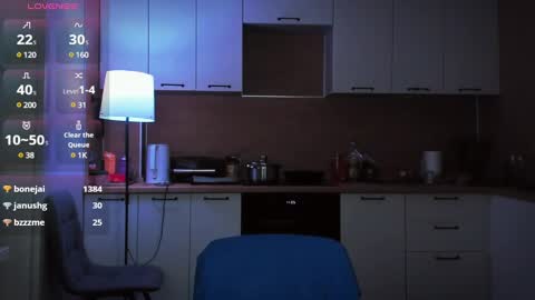 Snapshot of mell0wme chatting on 12-26-24, 12:36 Mello online show from 12-26-24, 12:36