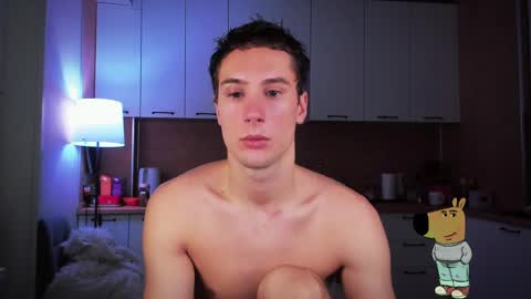 Snapshot of mell0wme chatting on 01-02-25, 01:49 Mello online show from 01-02-25, 01:49