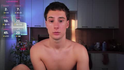 Snapshot of mell0wme chatting on 01-09-25, 10:31 Mello online show from 01-09-25, 10:31