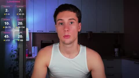 Snapshot of mell0wme chatting on 01-12-25, 10:43 Mello online show from 01-12-25, 10:43