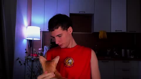 Snapshot of mell0wme chatting on 02-07-25, 03:55 Mello online show from 02-07-25, 03:55