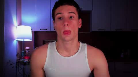 Snapshot of mell0wme chatting on 02-20-25, 01:03 Mello online show from 02-20-25, 01:03