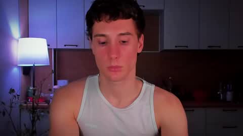 Snapshot of mell0wme chatting on 02-27-25, 01:59 Mello online show from 02-27-25, 01:59