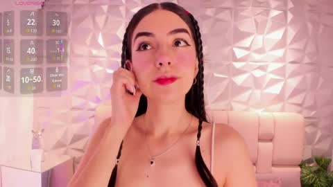 Snapshot of mell_muller chatting on 05-05-26, 11:51 Mell online show from 05-05-26, 11:51