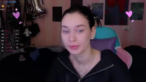 Snapshot of mella_freya chatting on 02-20-25, 09:31 Freya IM NONUDE online show from 02-20-25, 09:31