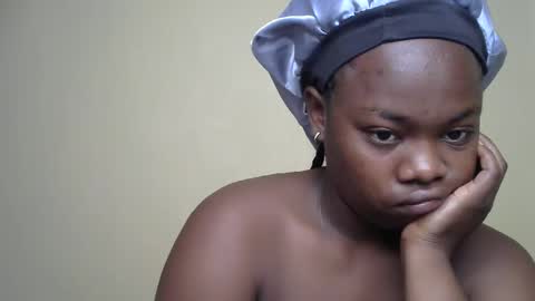 Snapshot of mellcy chatting on 01-16-25, 07:17 mell online show from 01-16-25, 07:17