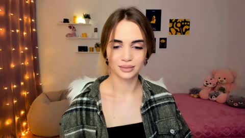 Snapshot of mellifluoustess chatting on 12-08-24, 09:08 Tessa online show from 12-08-24, 09:08