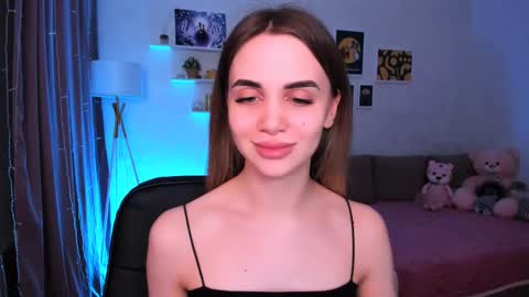 Snapshot of mellifluoustess chatting on 03-11-25, 09:37 Tessa online show from 03-11-25, 09:37