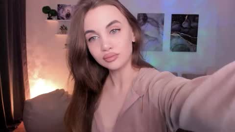 Tessa online show from 05-03-26, 04:40