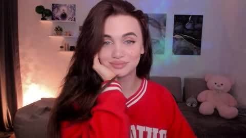 Tessa online show from 05-29-26, 04:32