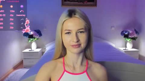 Snapshot of mellina_tey chatting on 02-09-26, 09:08 Mellina online show from 02-09-26, 09:08