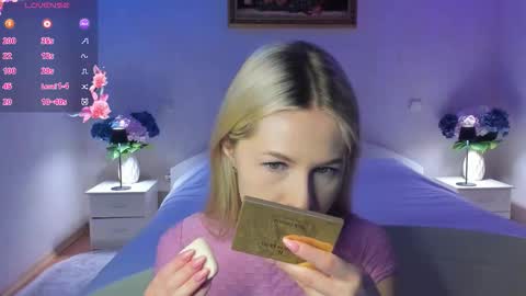 Snapshot of mellina_tey chatting on 02-20-26, 08:31 Mellina online show from 02-20-26, 08:31