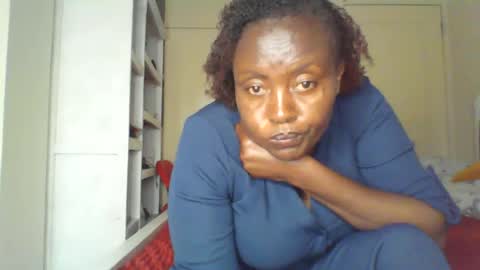 Snapshot of melline_curvy9 chatting on 05-18-26, 08:53 Liz online show from 05-18-26, 08:53