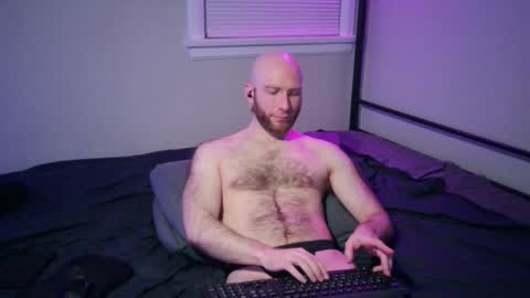 Snapshot of mellowgentleman90 chatting on 01-25-25, 04:23 MellowGent online show from 01-25-25, 04:23