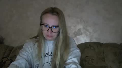 Melly online show from 10-08-25, 07:06