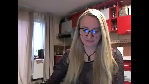 Melly online show from 02-13-26, 08:54