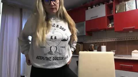 Melly online show from 02-27-26, 06:57