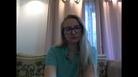 Melly online show from 05-27-26, 06:43