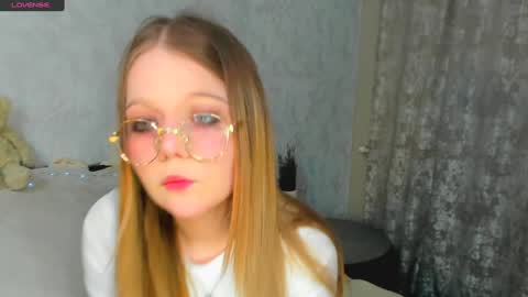 Snapshot of melmooon chatting on 01-29-25, 04:52 MelMooon online show from 01-29-25, 04:52