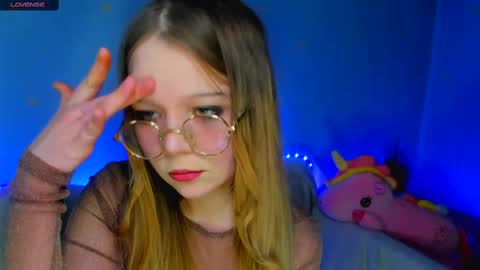 Snapshot of melmooon chatting on 02-18-25, 07:30 MelMooon online show from 02-18-25, 07:30